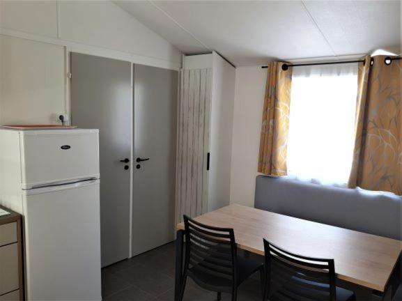 Camping De Brouel Ambon Exterior foto